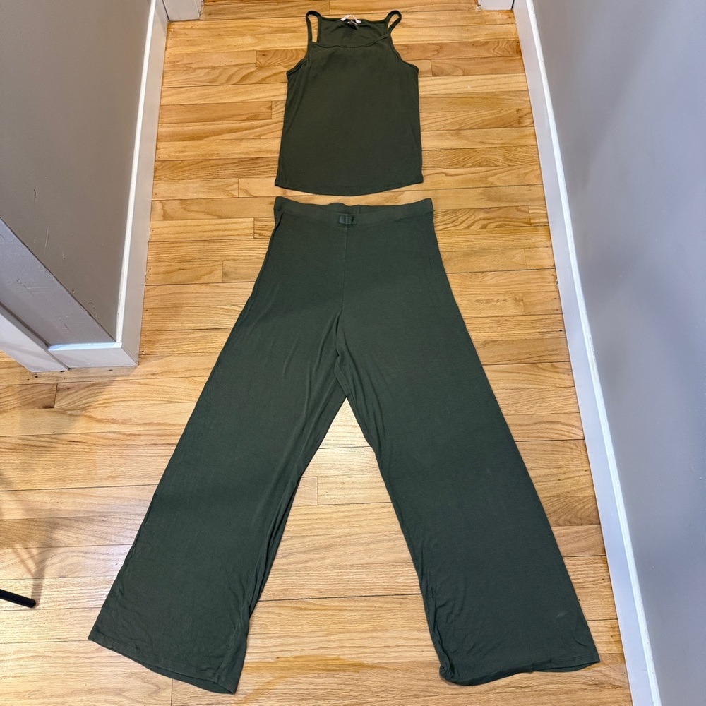 Victoria's Secret Dark Green Pajama Set